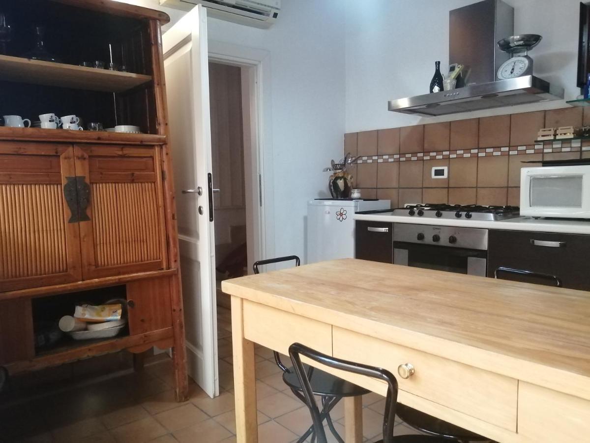 Aly Art Apartment Taormina Duomo, Gulf & Etna View Bagian luar foto