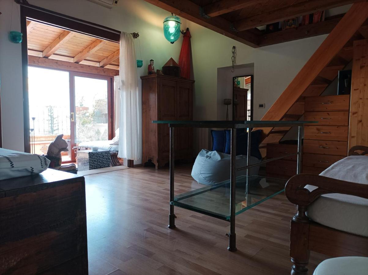 Aly Art Apartment Taormina Duomo, Gulf & Etna View Bagian luar foto